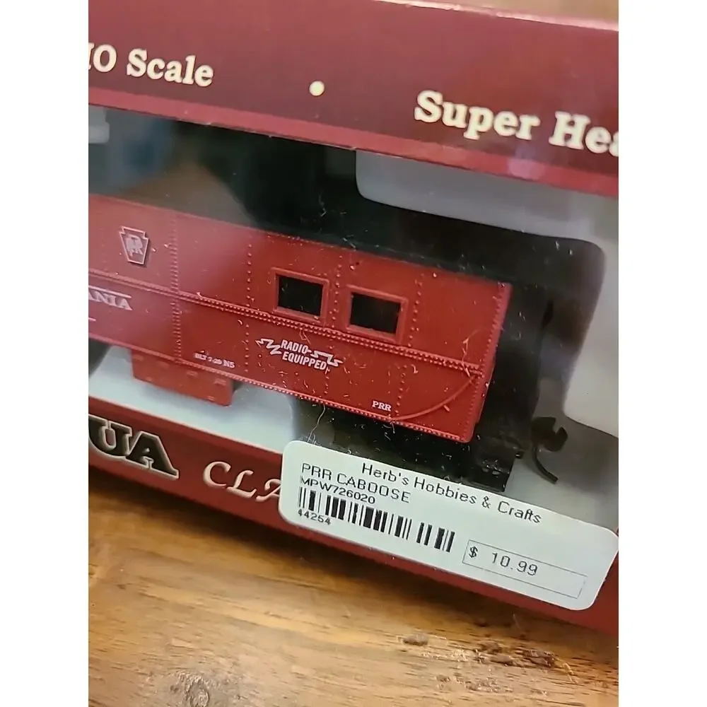Mantua Classics HO Scale 36' Steel Caboose Pennsy In Box MODEL Train